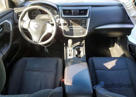 2016 Nissan Altima 2.5 z USA, uszkodzony, nr VIN 1N4AL3AP3GN309117